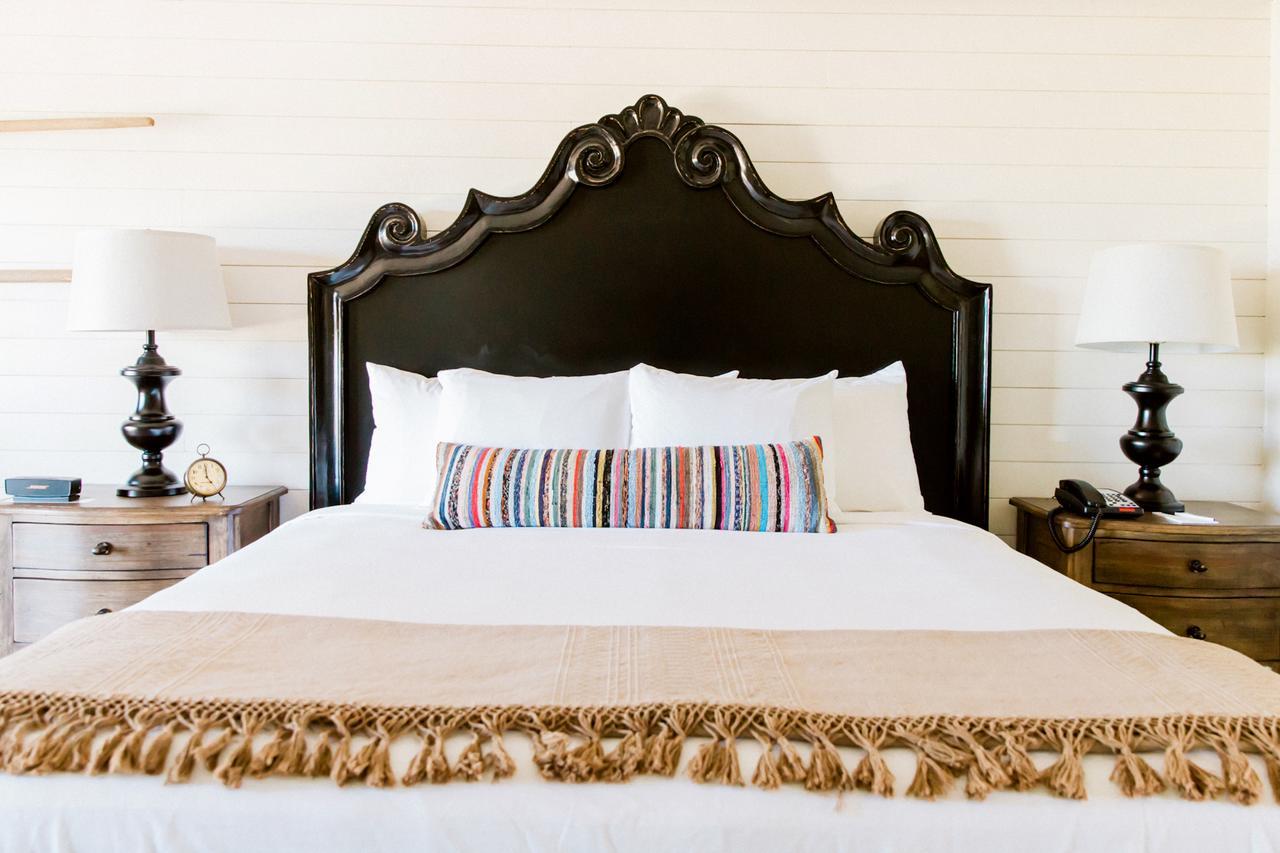 Hillside Boutique Hotel Castroville المظهر الخارجي الصورة