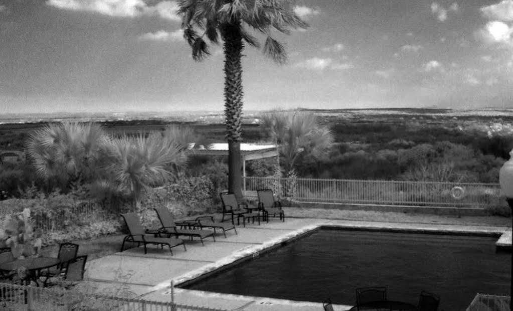 Hillside Boutique Hotel Castroville المظهر الخارجي الصورة