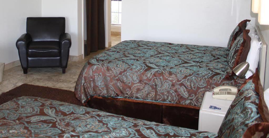Hillside Boutique Hotel Castroville المظهر الخارجي الصورة