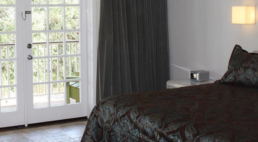Hillside Boutique Hotel Castroville المظهر الخارجي الصورة
